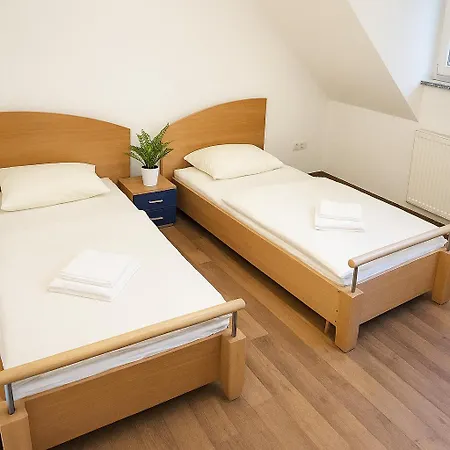 Διαμέρισμα Sunnyhome Monteurwohnungen Und In Schwandorf in Bayern